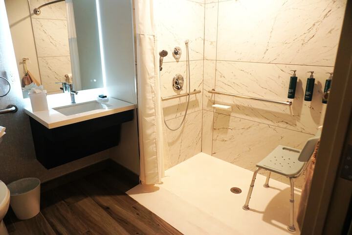 Room 30 of 56