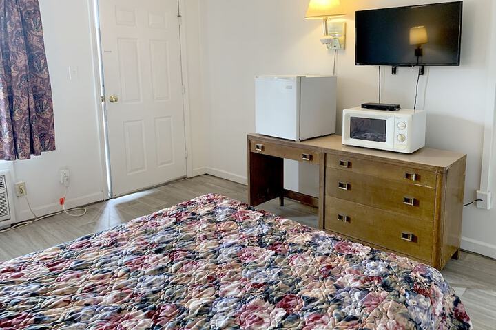 Room 18 of 30