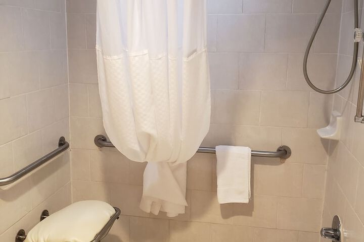 Room 5 of 26