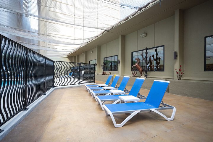 Sundeck 56 of 63