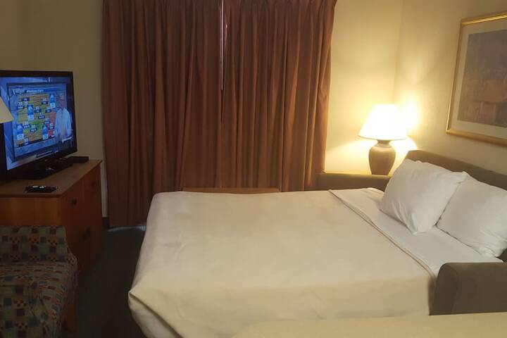 Room 28 of 56