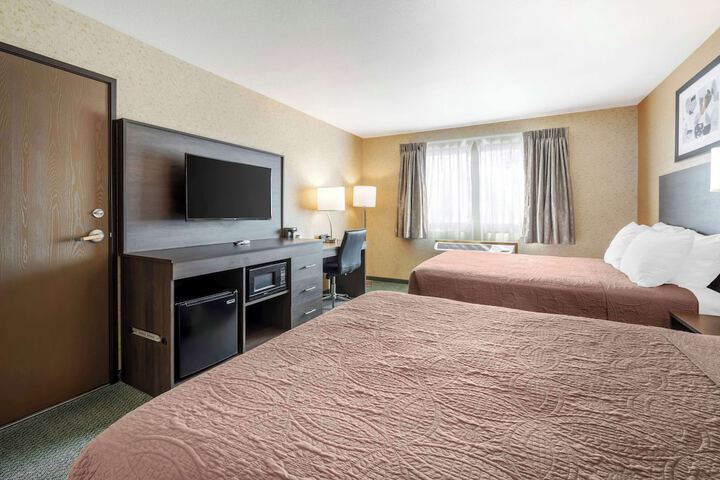 Room 13 of 36
