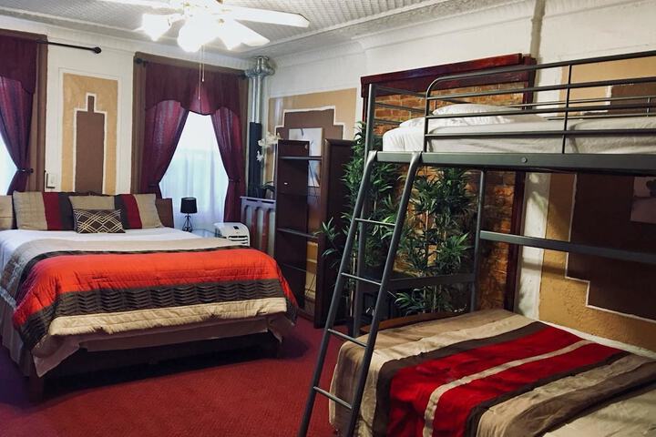 Room 31 of 40