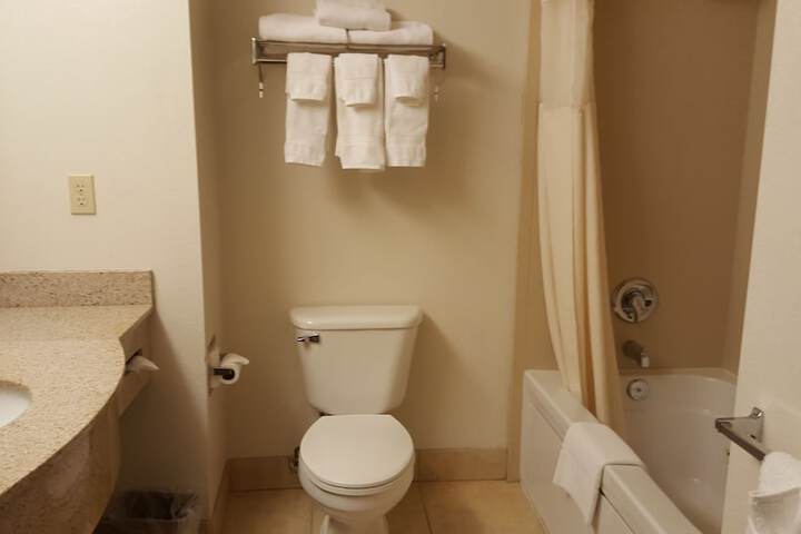 Room 33 of 55