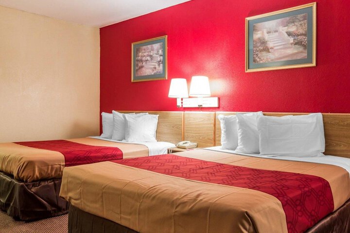 Room 21 of 30