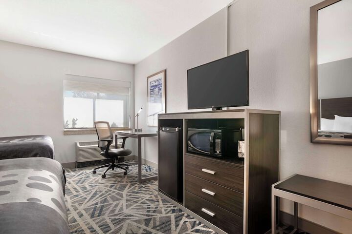 Room 22 of 31