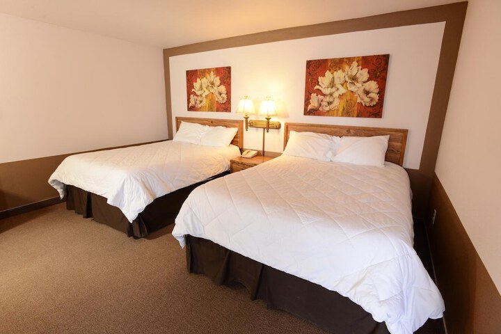 Room 9 of 31
