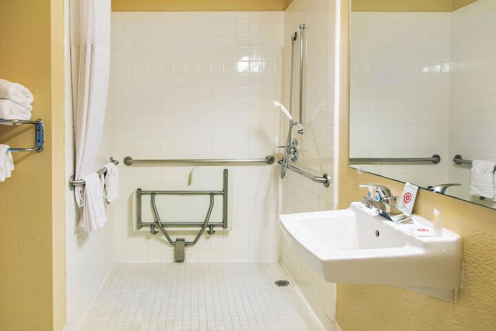 Comfort Inn and Suites San Francisco Airport North
