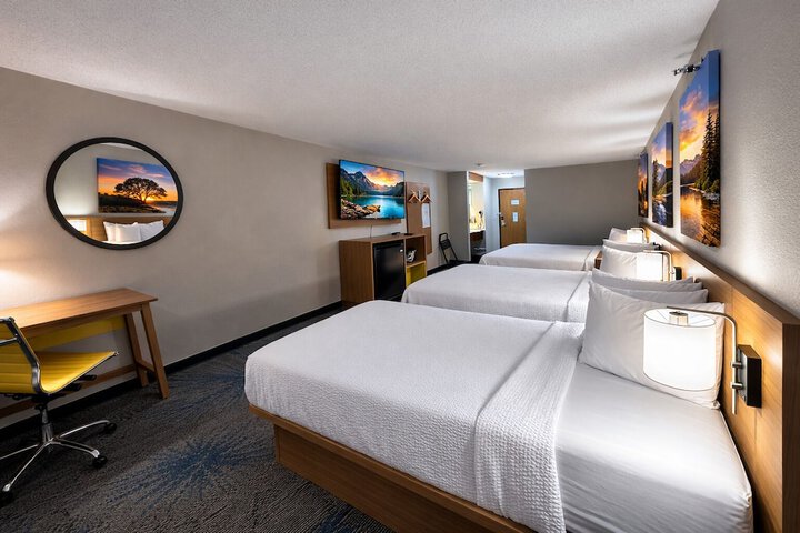 Days Inn by Wyndham Sturgis