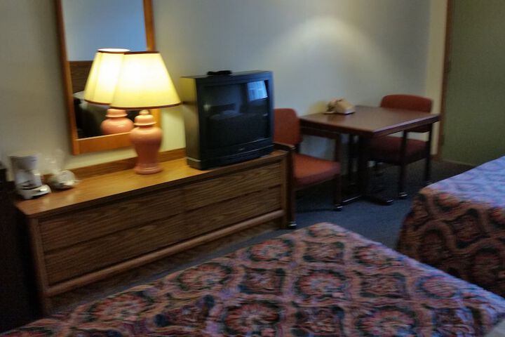 Room 11 of 14