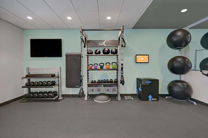 Tru by Hilton Troy Detroit