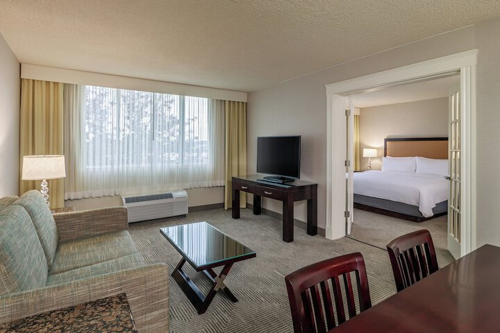 Holiday Inn Hotel & Suites Boston - Peabody by IHG