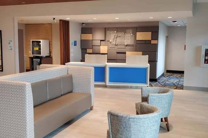 Hotel 8 of 53