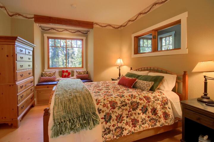 Aspen House in Fish Camp- 2 Miles from Yosemites South Entrance