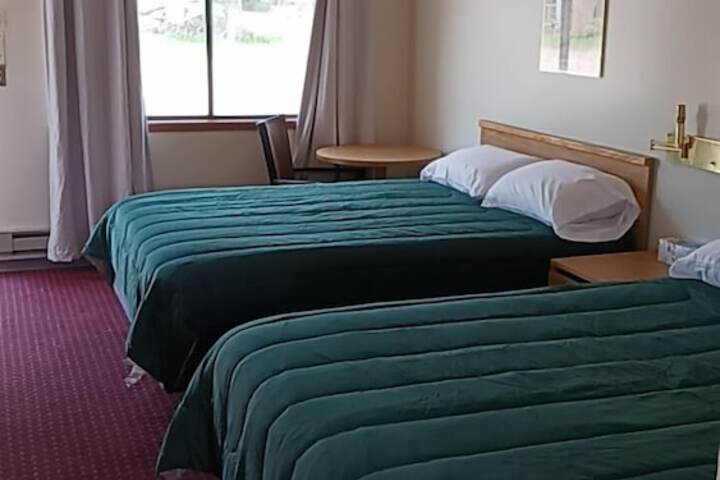 Room 42 of 114