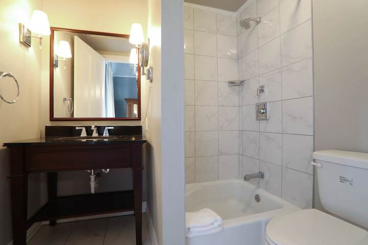 Room 27 of 52