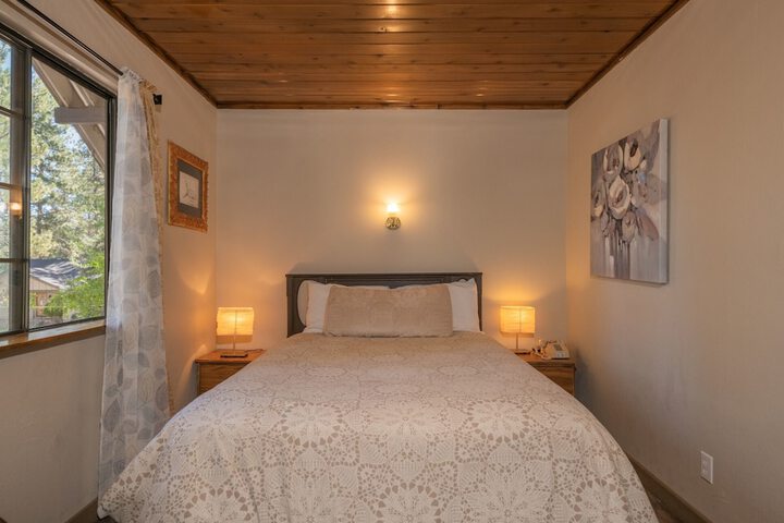 Room 45 of 143