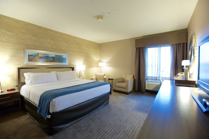 Room 50 of 73