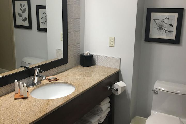 Room 16 of 51