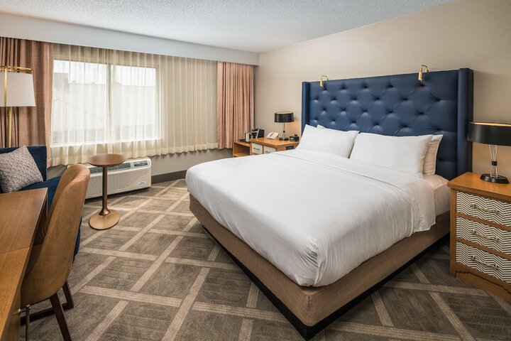 Room 26 of 32