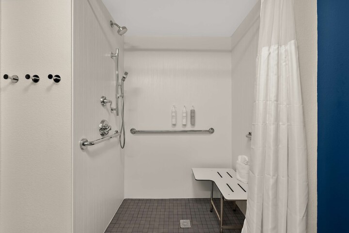 Spark by Hilton Tifton