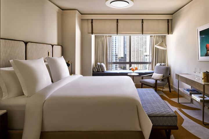 Four Seasons Hotel Miami