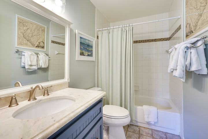Kiawah Island Vacation Rental: Walk to Beach!