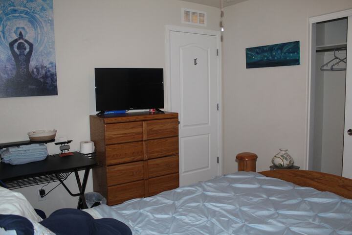 Room 12 of 27