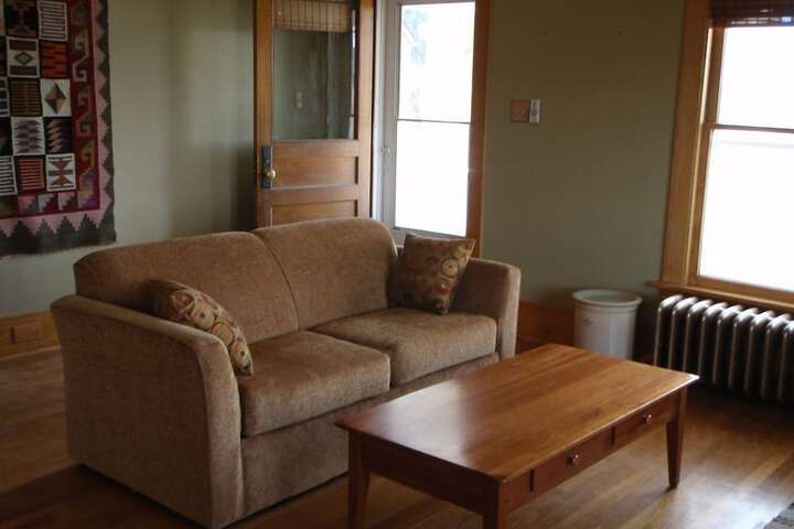 Charming House on the Hill With Views of The Anaconda Range