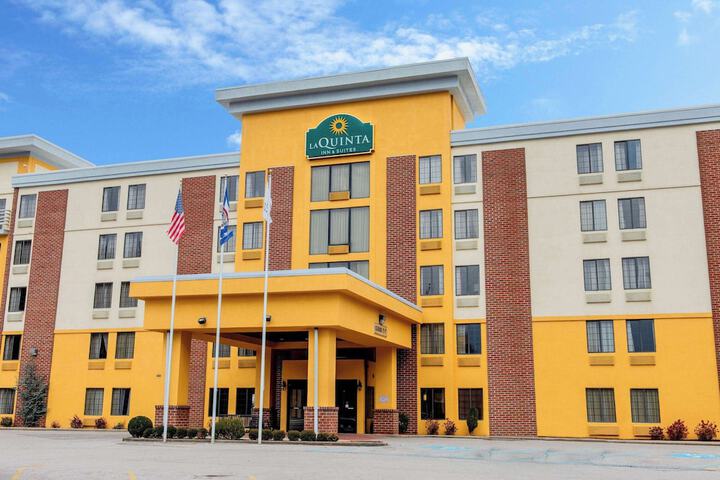 Hotel 2 of 42