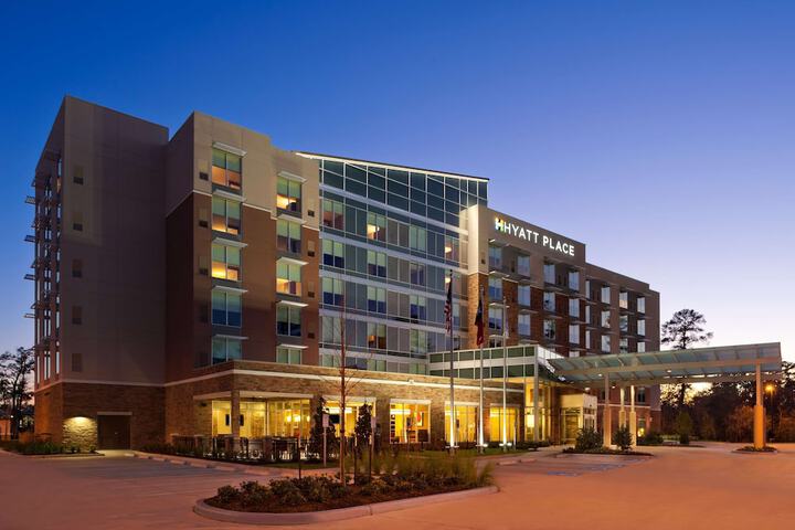 Hotel 6 of 50
