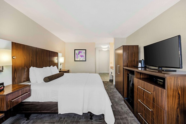 Room 19 of 25