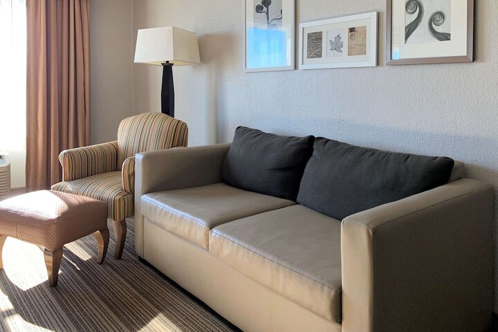 Country Inn & Suites by Radisson Clarksville, TN