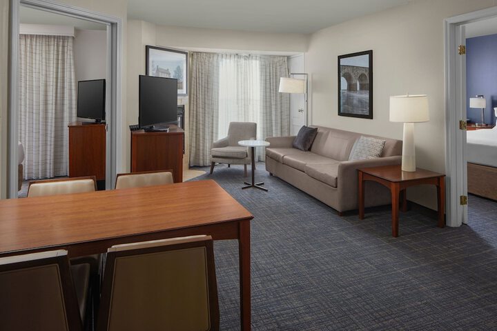 Room 26 of 49