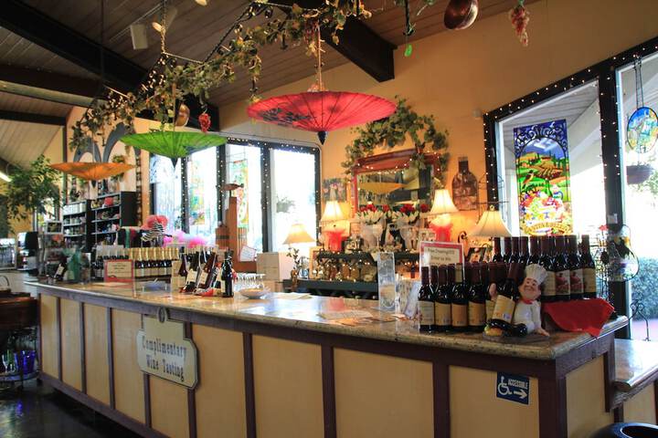 Gift Shop 22 of 30