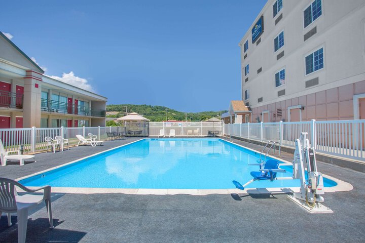Microtel Inn & Suites by Wyndham Harrisonburg