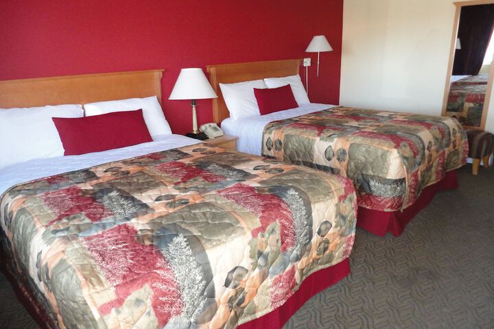 Room 35 of 69