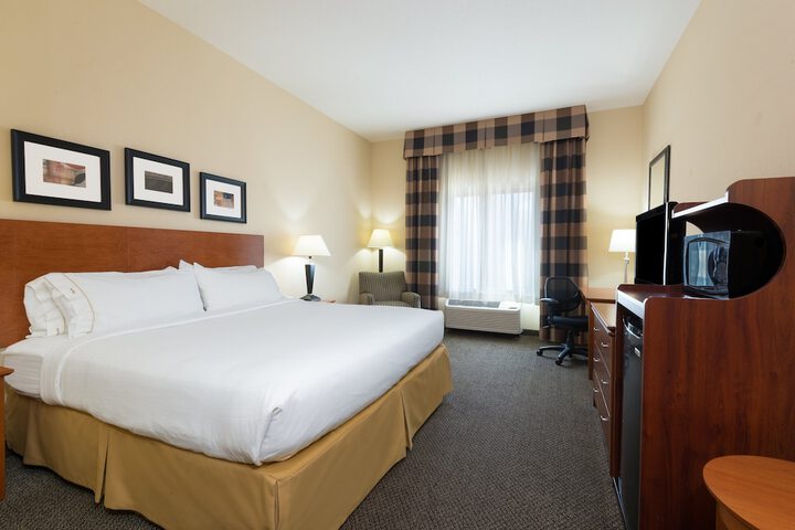 Holiday Inn Express Vernal-Dinosaurland by IHG