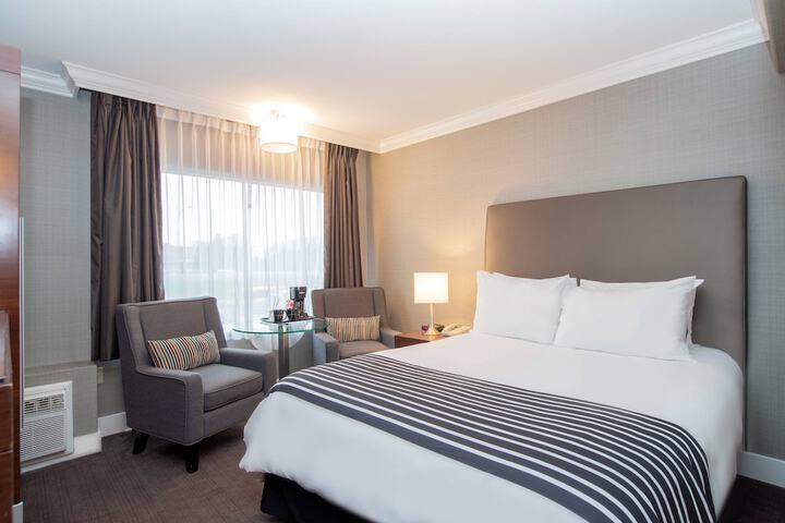 Room 42 of 58