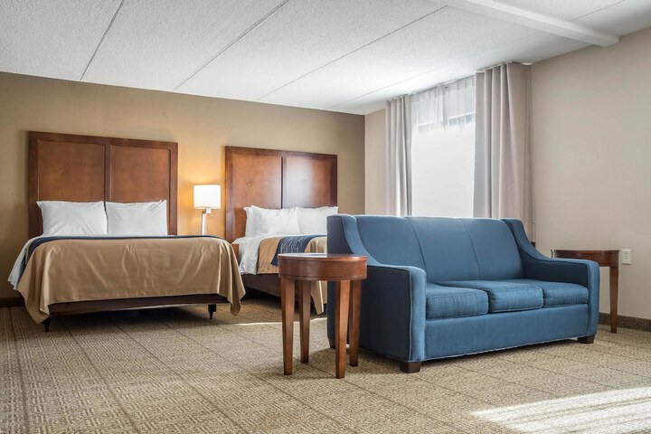 Room 44 of 80