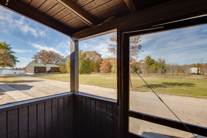 On-site Boat Ramp: Pet-friendly Kerens Studio!