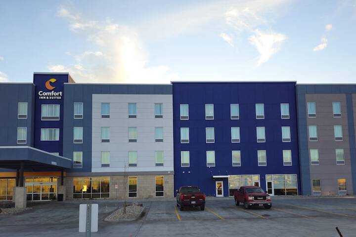 Hotel 3 of 48