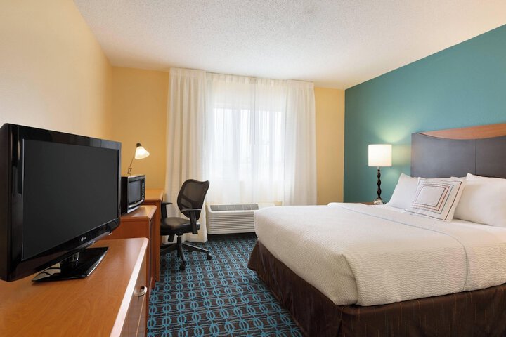 Room 18 of 26