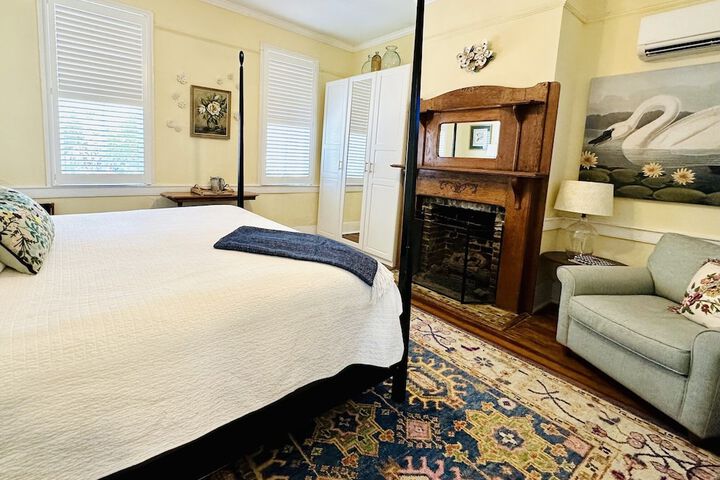 Room 43 of 51