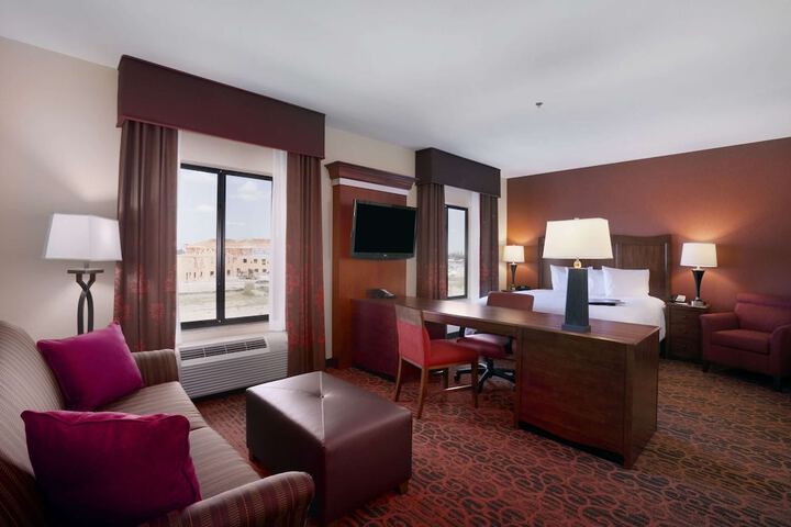 Room 17 of 38