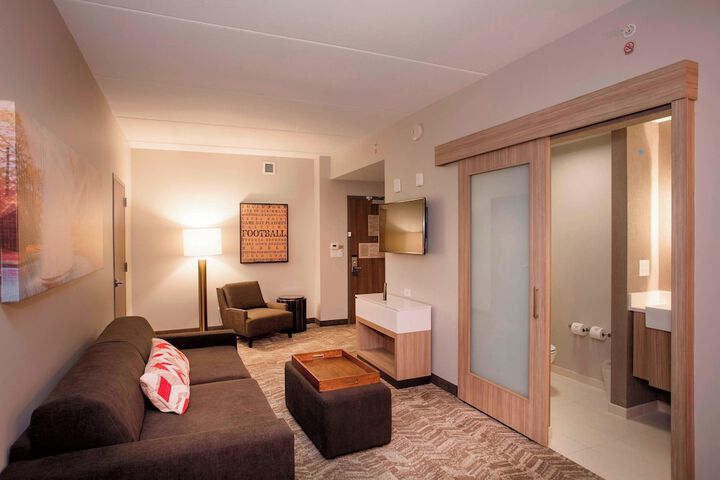 Room 29 of 63