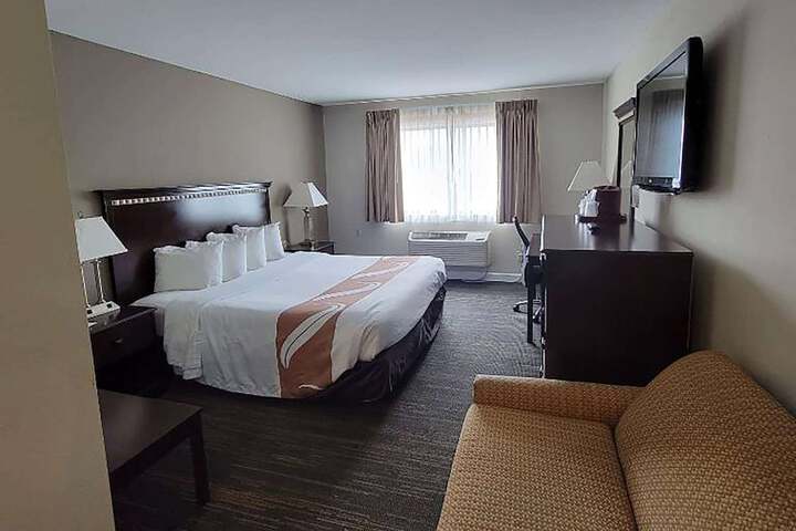 Room 16 of 24
