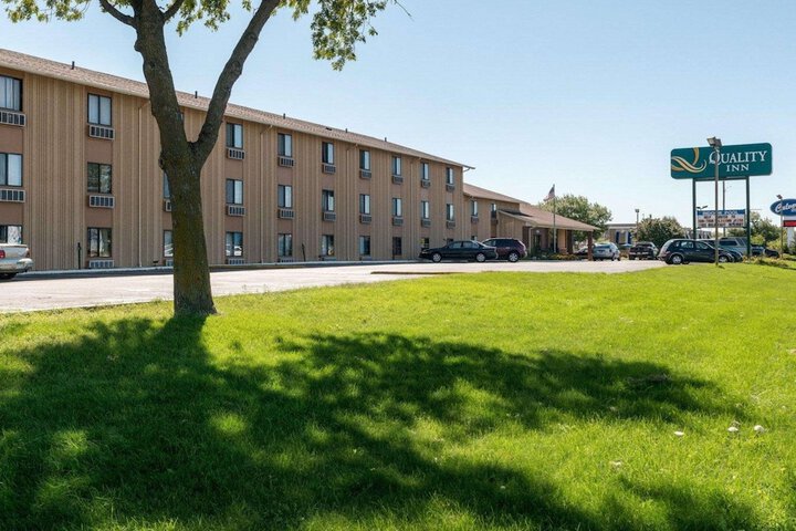 Hotel 3 of 37