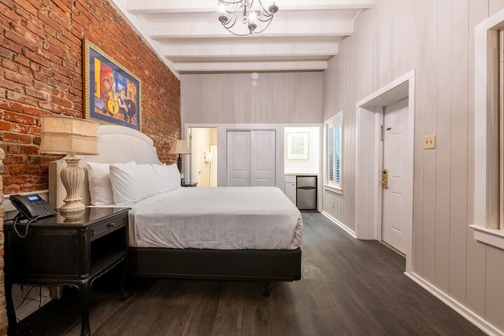 Room 38 of 59