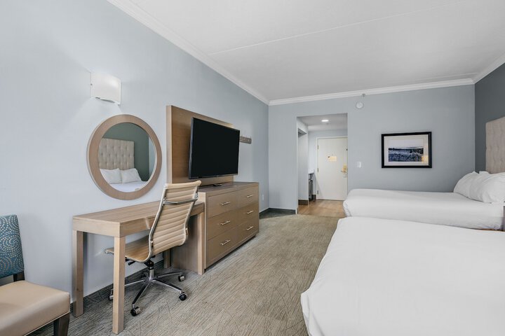Cherry Tree Inn & Suites